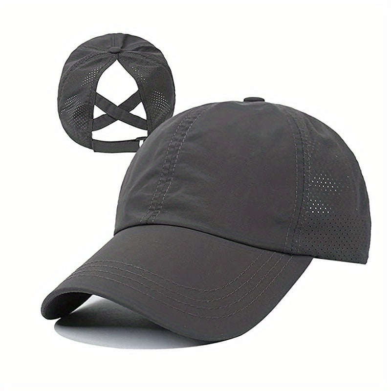 Baseball Cap Made of Breathable Mesh With a Ponytail Opening