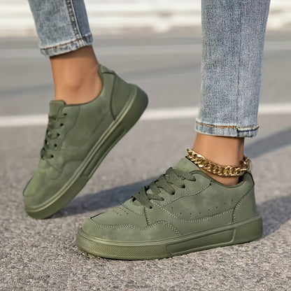 Versatile Skate Shoes